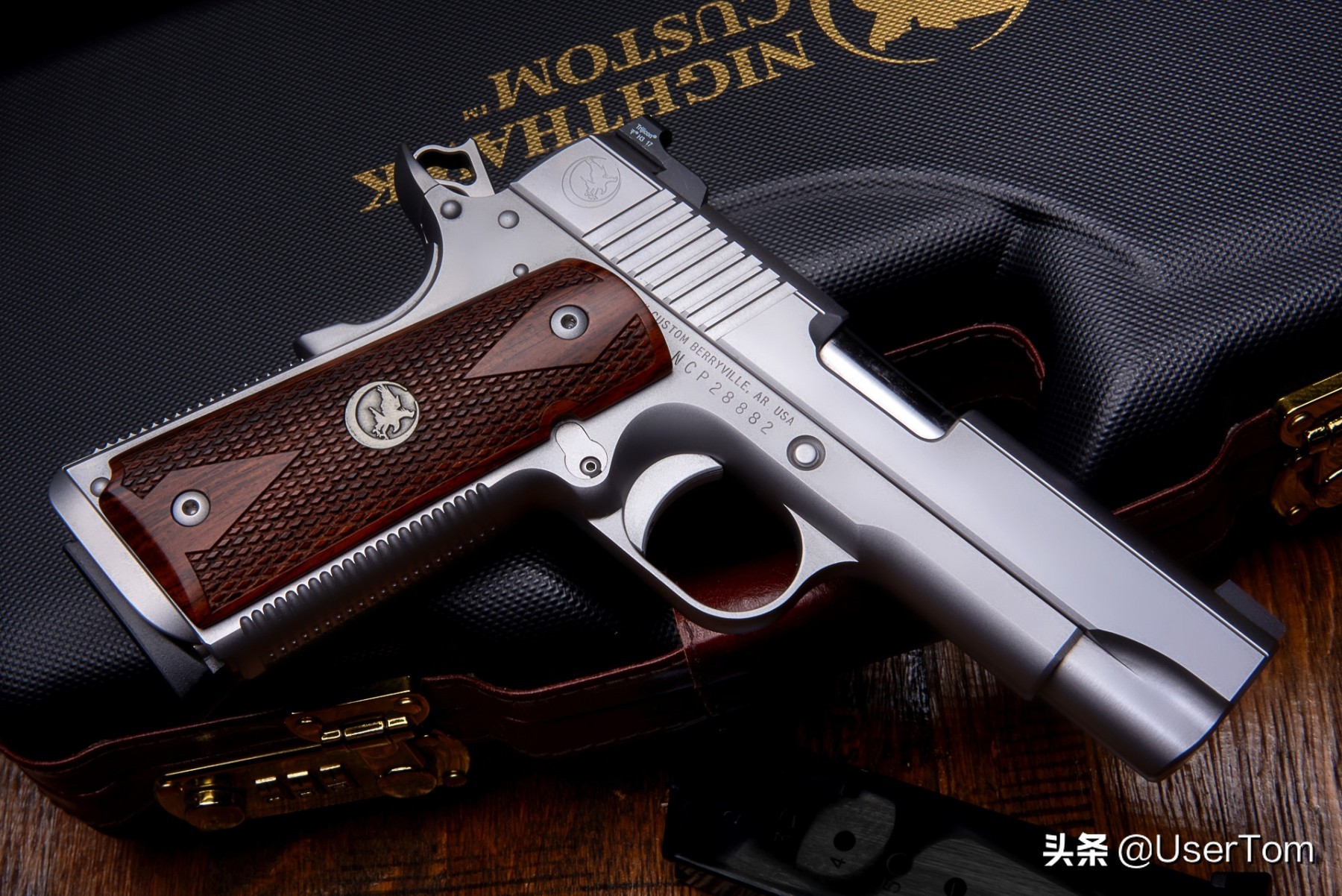 德国夜鹰左轮手枪图片,夜鹰雌鹰1911手枪