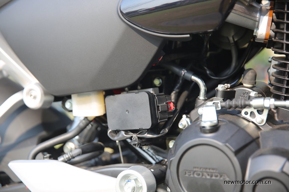 鸷道190ss发动机是进口原装的吗,五羊本田鸷道190ss落地价多少钱