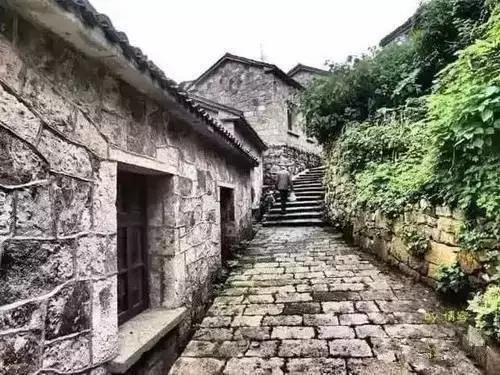 推开窗见大海的民宿榜单,推开窗能看到海的房子