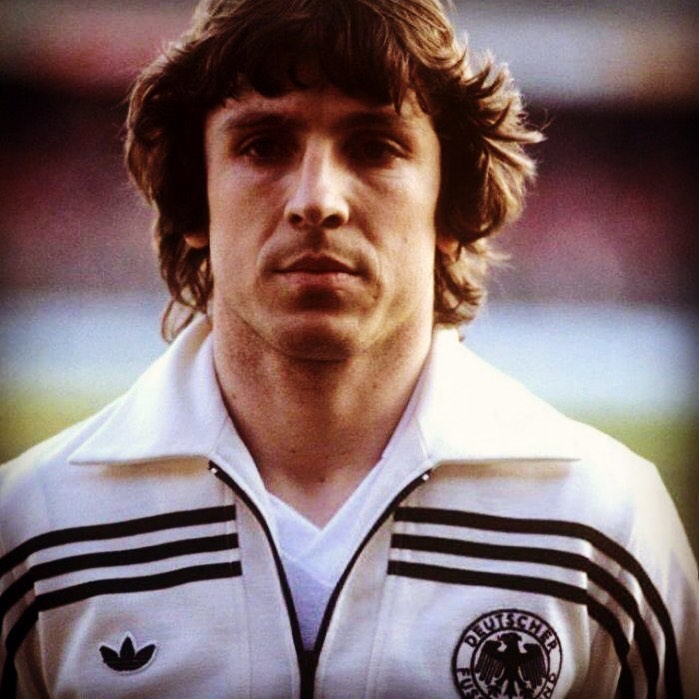 足球史最佳进球盖德穆勒,德国头球之王盖德穆勒