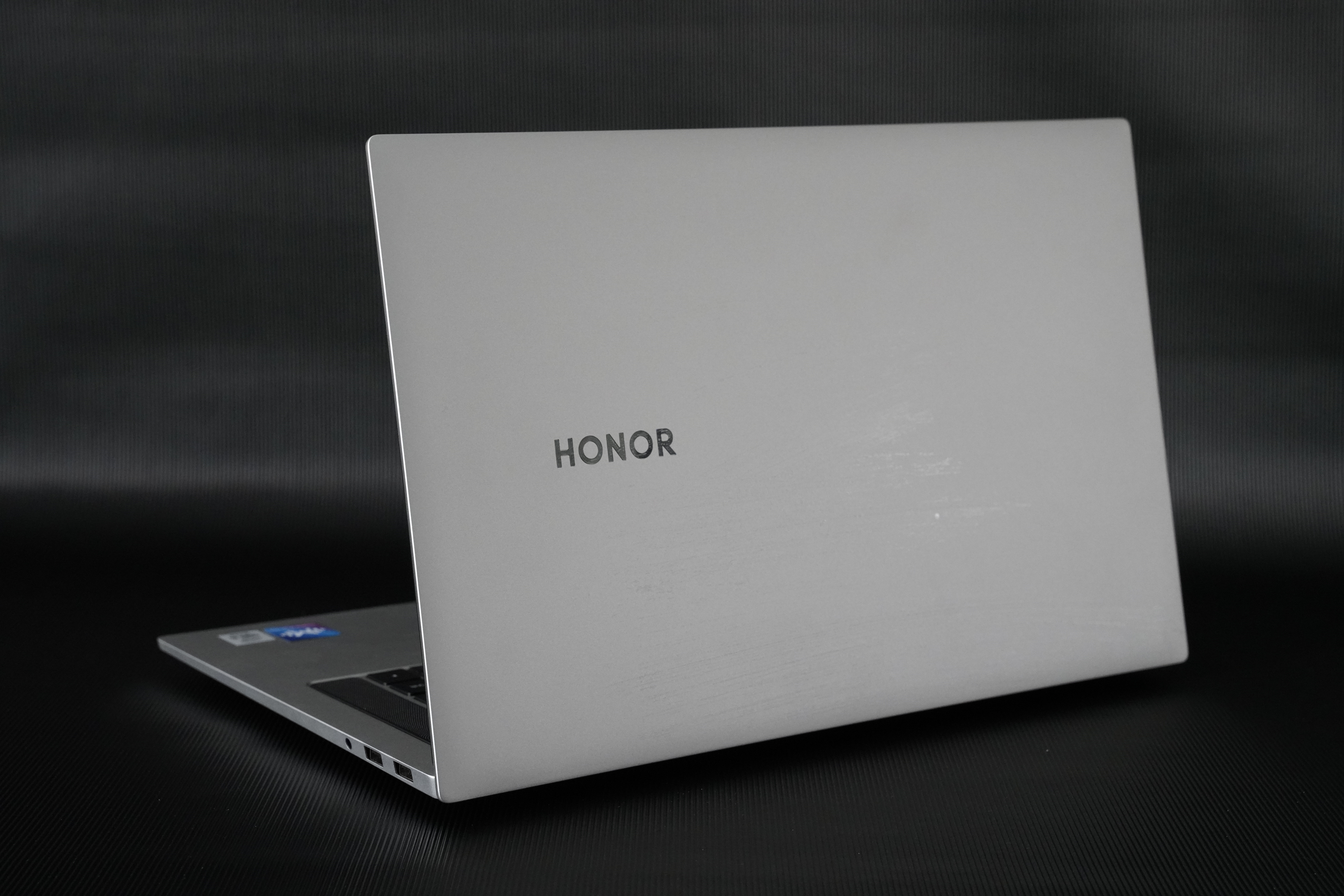 荣耀magicbookpro2020拆机,荣耀magicbookpro2020版拆解