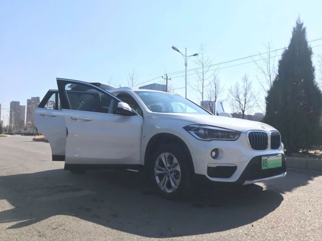 刚提的宝马车竟然有异响太气人了,宝马车轮有声音