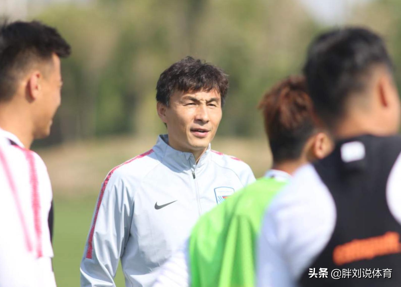 李玮锋效力的韩国球队,李玮峰近况