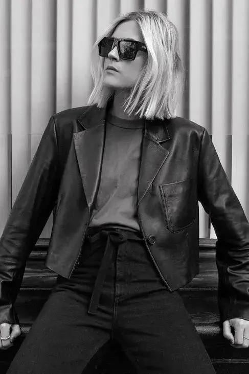 好莱坞西装穿搭风格,今年流行丝绒西装