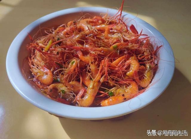 小河虾如何做才好吃,河虾这么做太好吃了