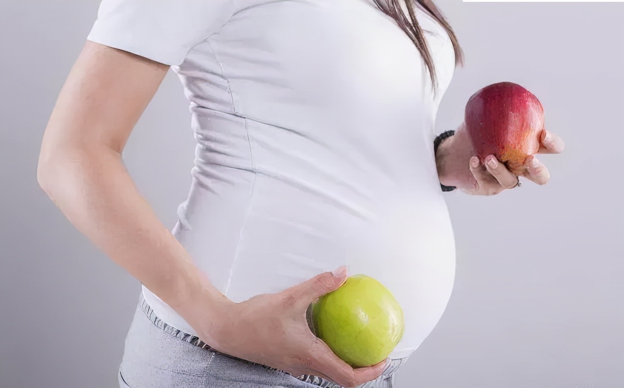 怀孕后小便总是很黄是什么原因,怀孕后尿尿老是浑浊的是咋回事