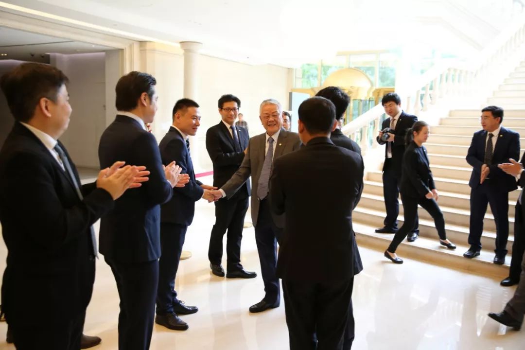 震旦迈向第五十五年,庆祝震旦外国语40周年朗诵词