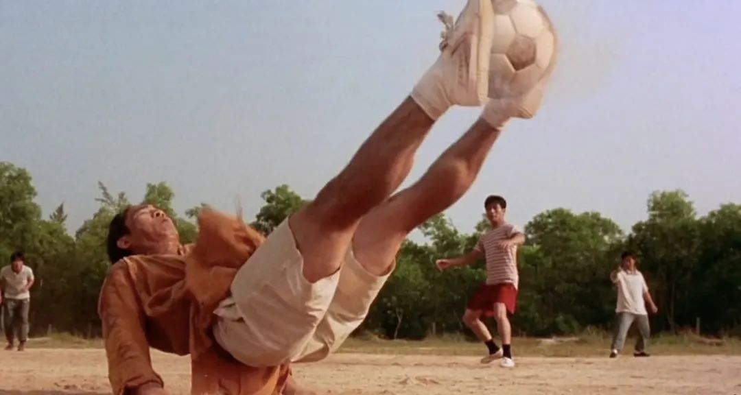 周星驰少林足球当年有多火,周星驰电影少林足球有多火