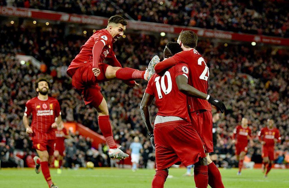 命运曲折的利物浦加冕英超新王,利物浦门线极限解围英超冠军