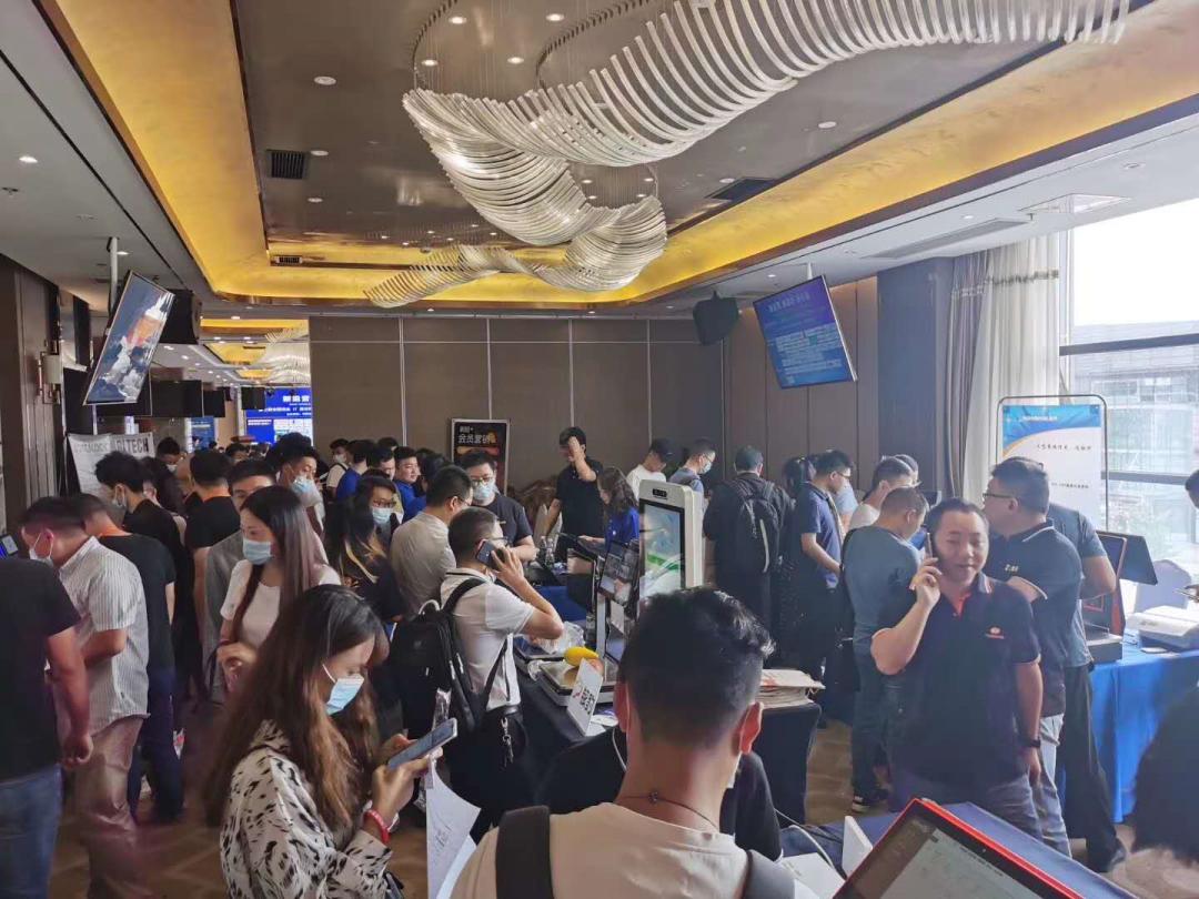 乘风破浪,携手同行2020全国商业IT服务转型巡回会再创新高