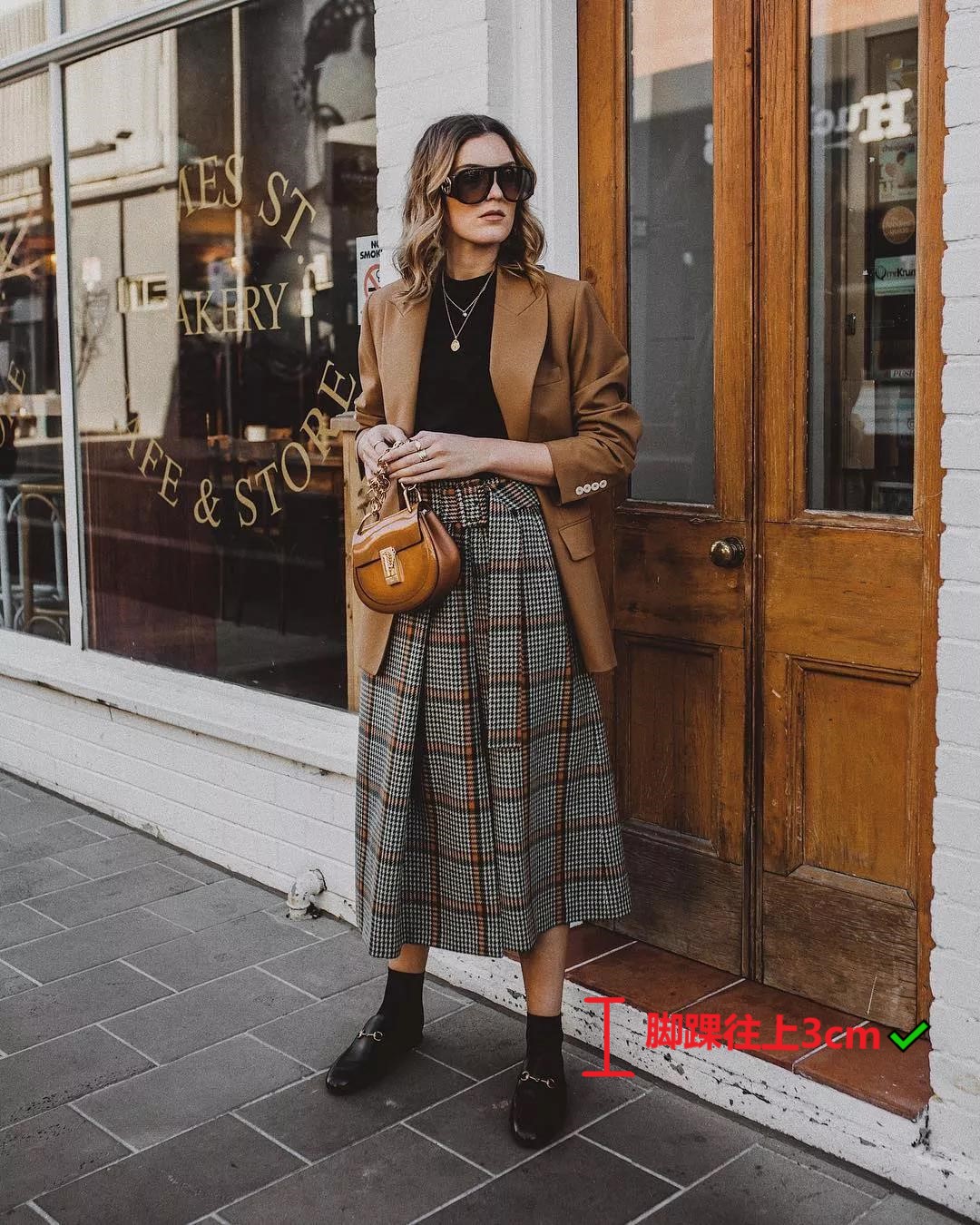 流行袜子外穿不露脚踝,袜子百搭外穿潮流