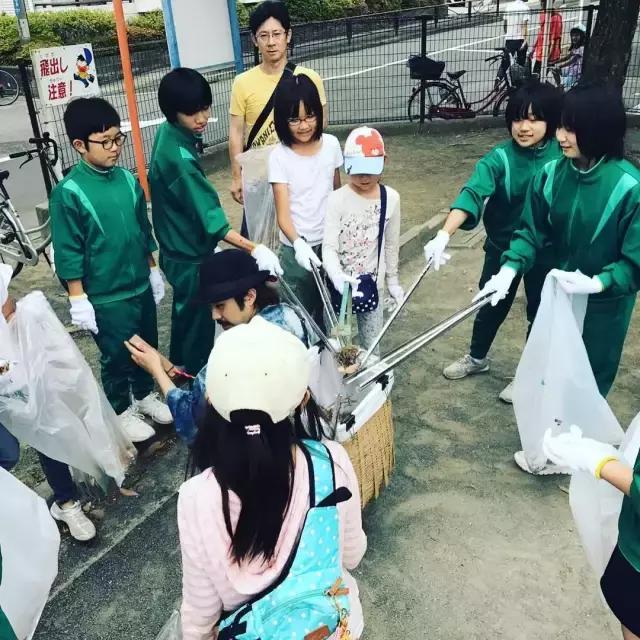 街头捡垃圾的日本武士忍者,日本街头捡垃圾武士