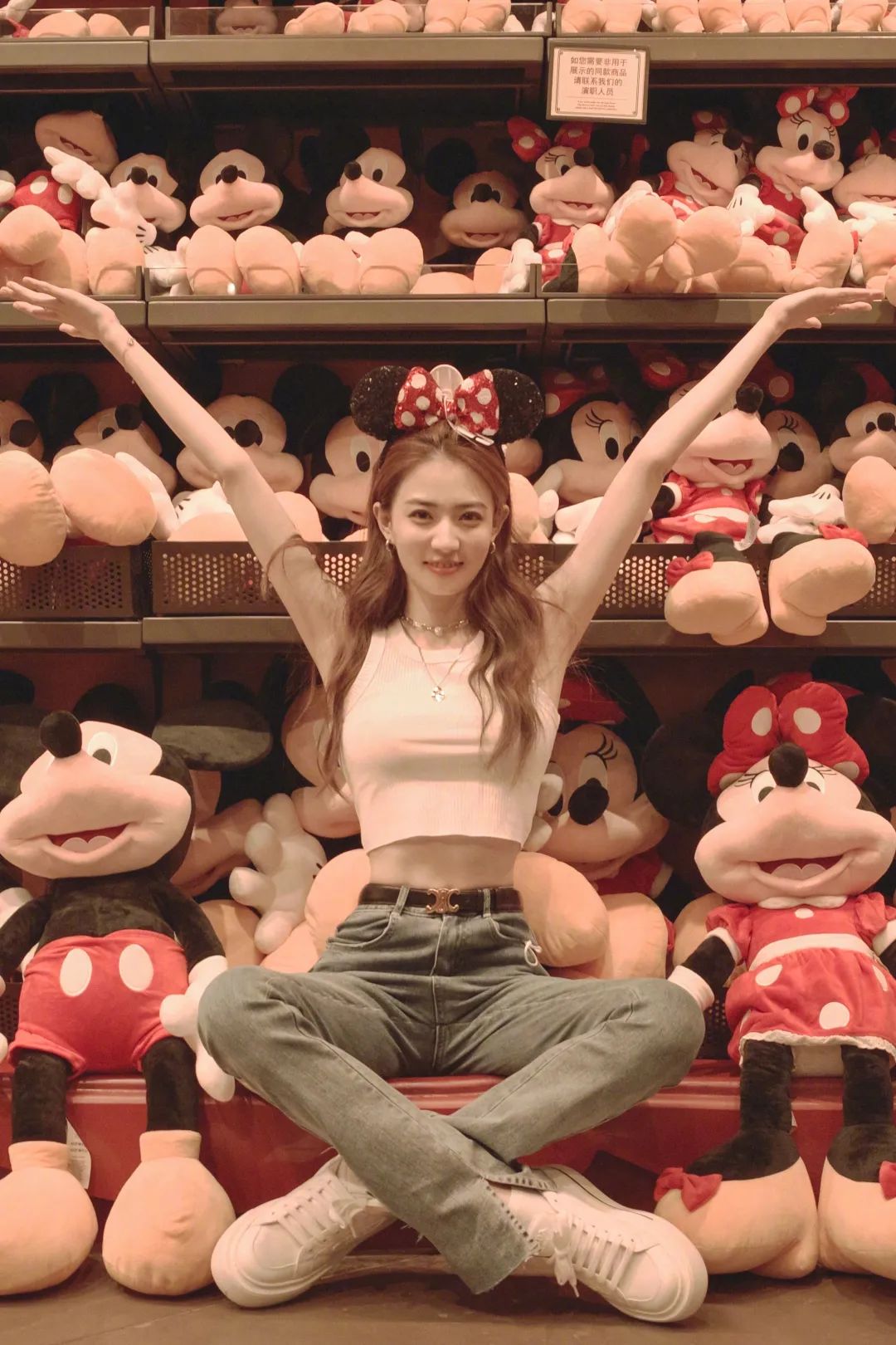 又好看又百搭的小白鞋,那些超好看的又百搭的小白鞋