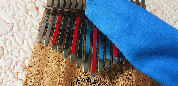 卡林巴拇指琴不用调音器怎么调音,卡林巴拇指琴怎么调音华为