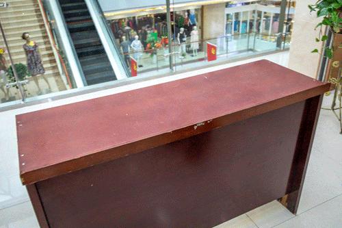 品牌羽绒服低至99元！百货大楼要被搬空了