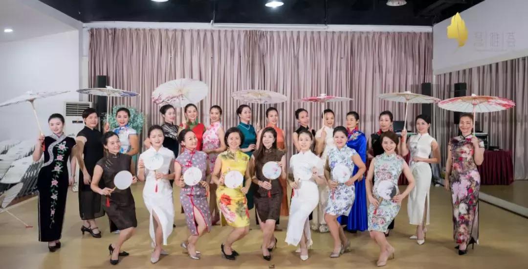 女性气质礼仪培训班,优雅仪态培训报名