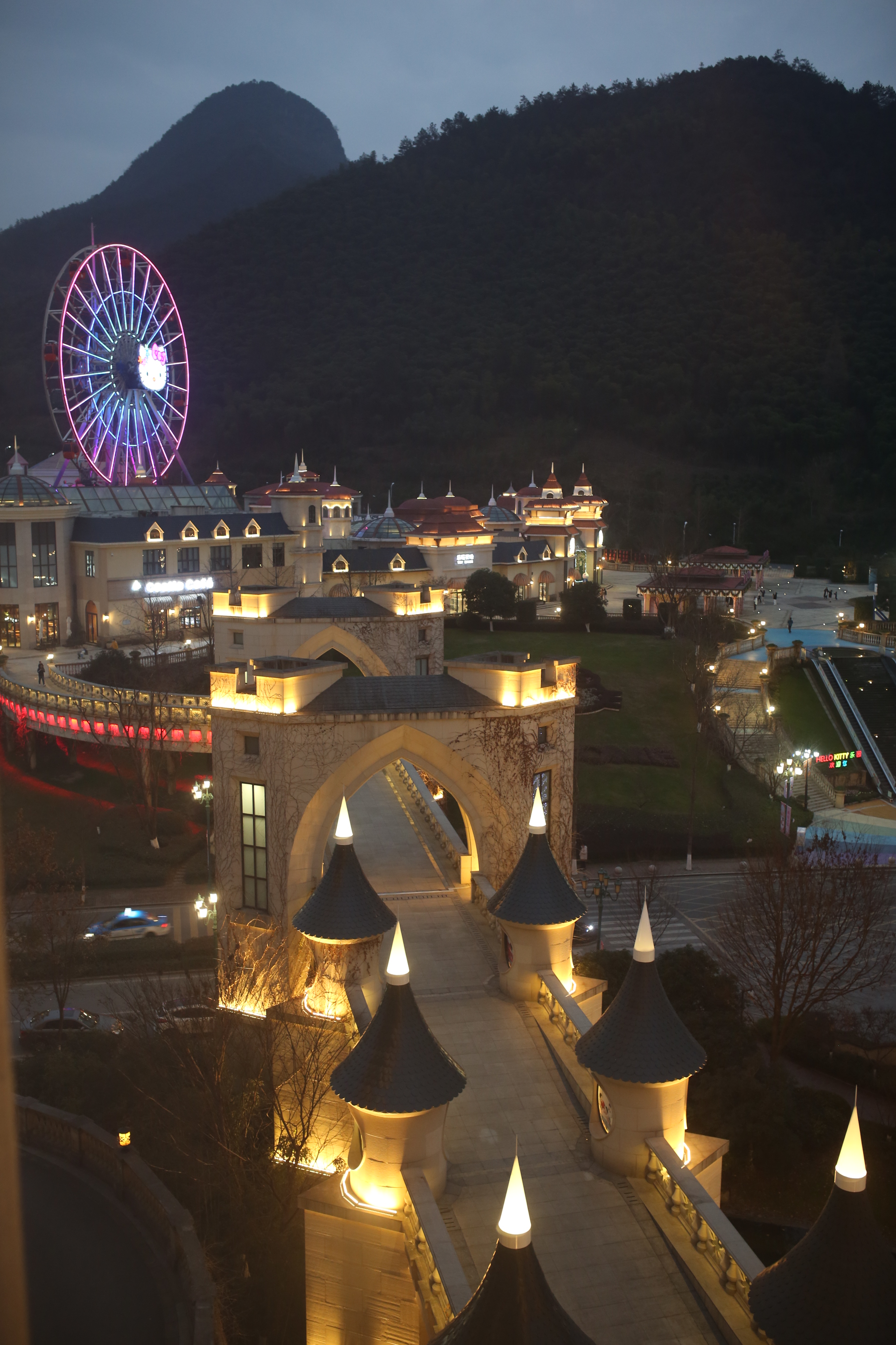 hellokitty乐园童话世界,浙江hellokitty乐园城堡酒店