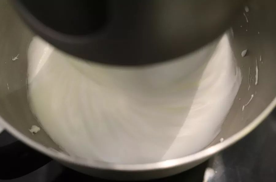 奶油鲜花蛋糕图片,鲜花奶油生日蛋糕