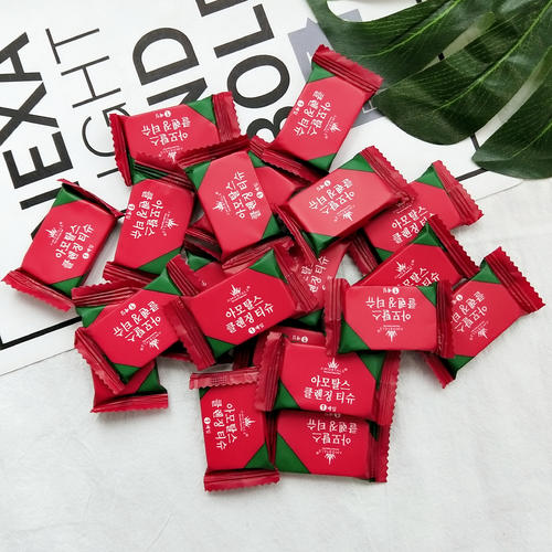 包包里常放这4样东西，一般都是精致讲究的女生，看看你有几样？