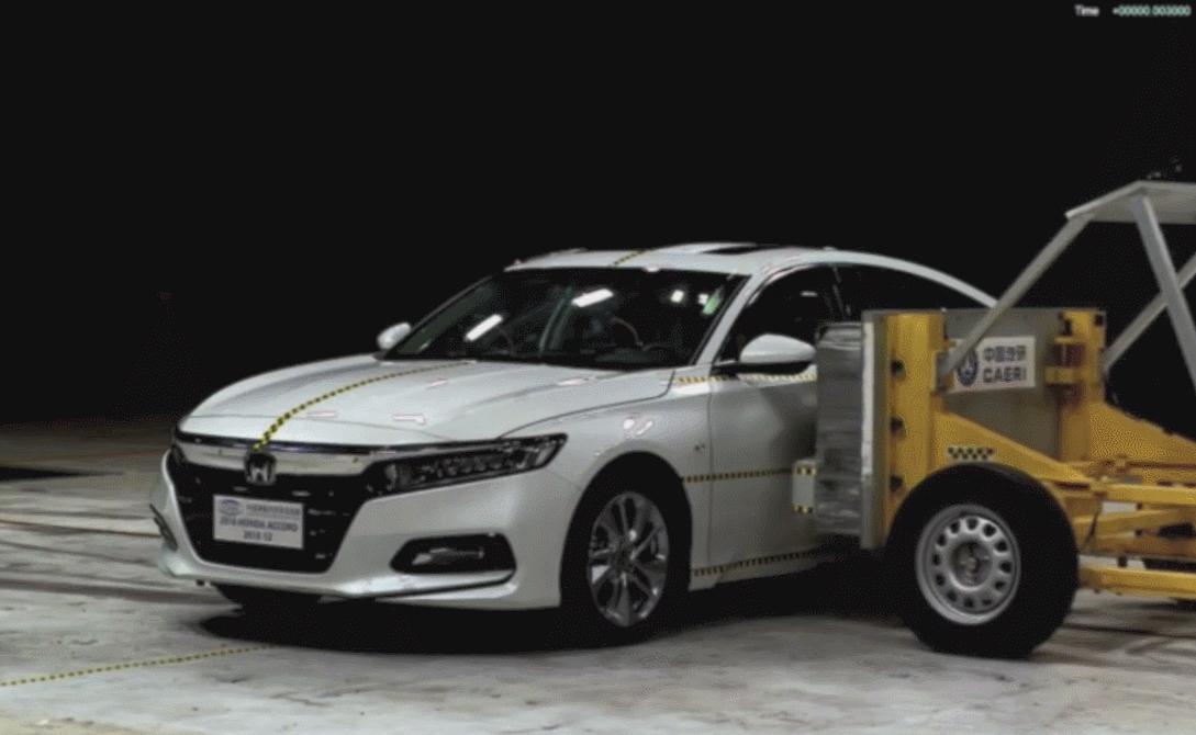 雅阁乞丐版落地价,新款雅阁230乞丐版