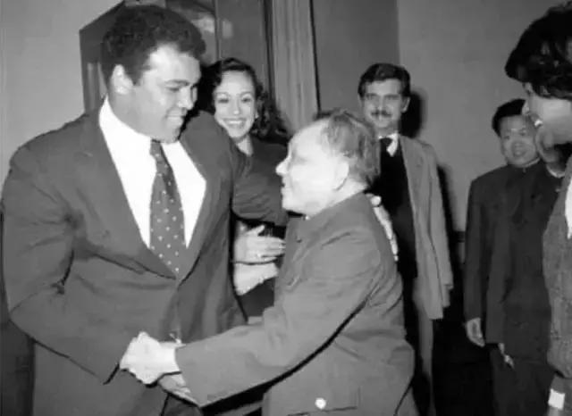 珍贵合影永不再来,23张一辈子都见不到的绝版老照片