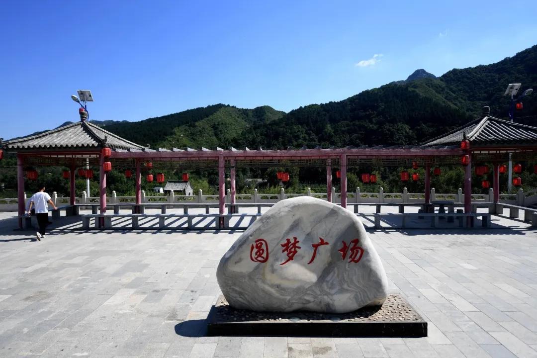 脱贫攻坚贡献彪炳史册,脱贫攻坚彪炳史册的伟大壮举