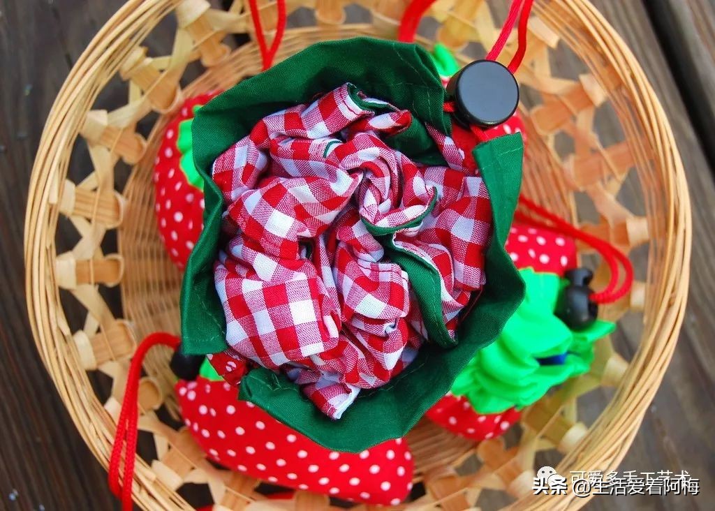 废旧衣服做的袋子,旧衣服做环保购物袋