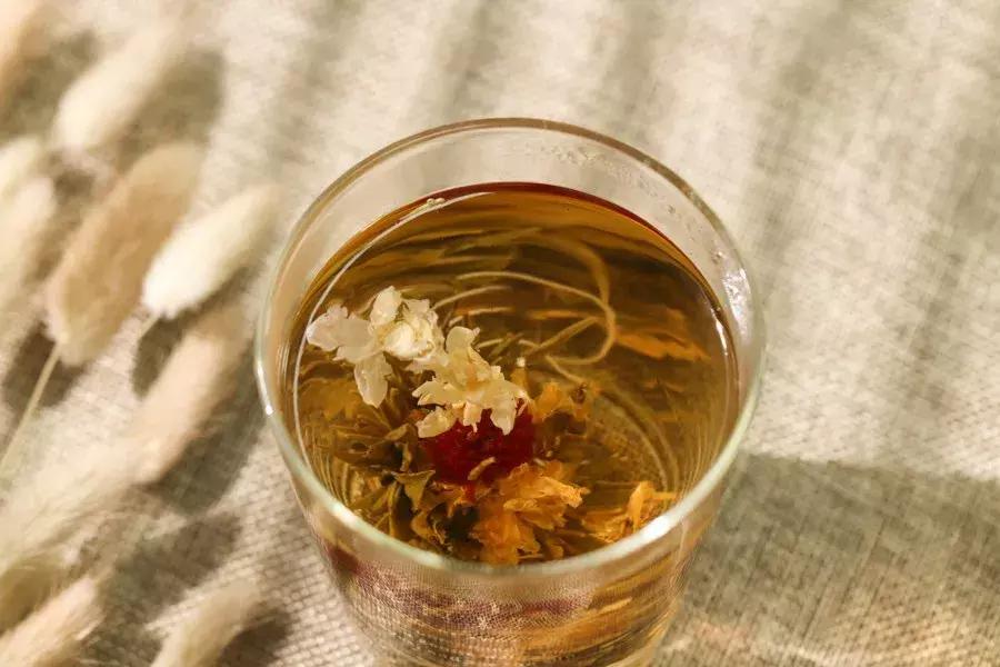 不喝没味道的白开水,不喝饮料是我最后的倔强