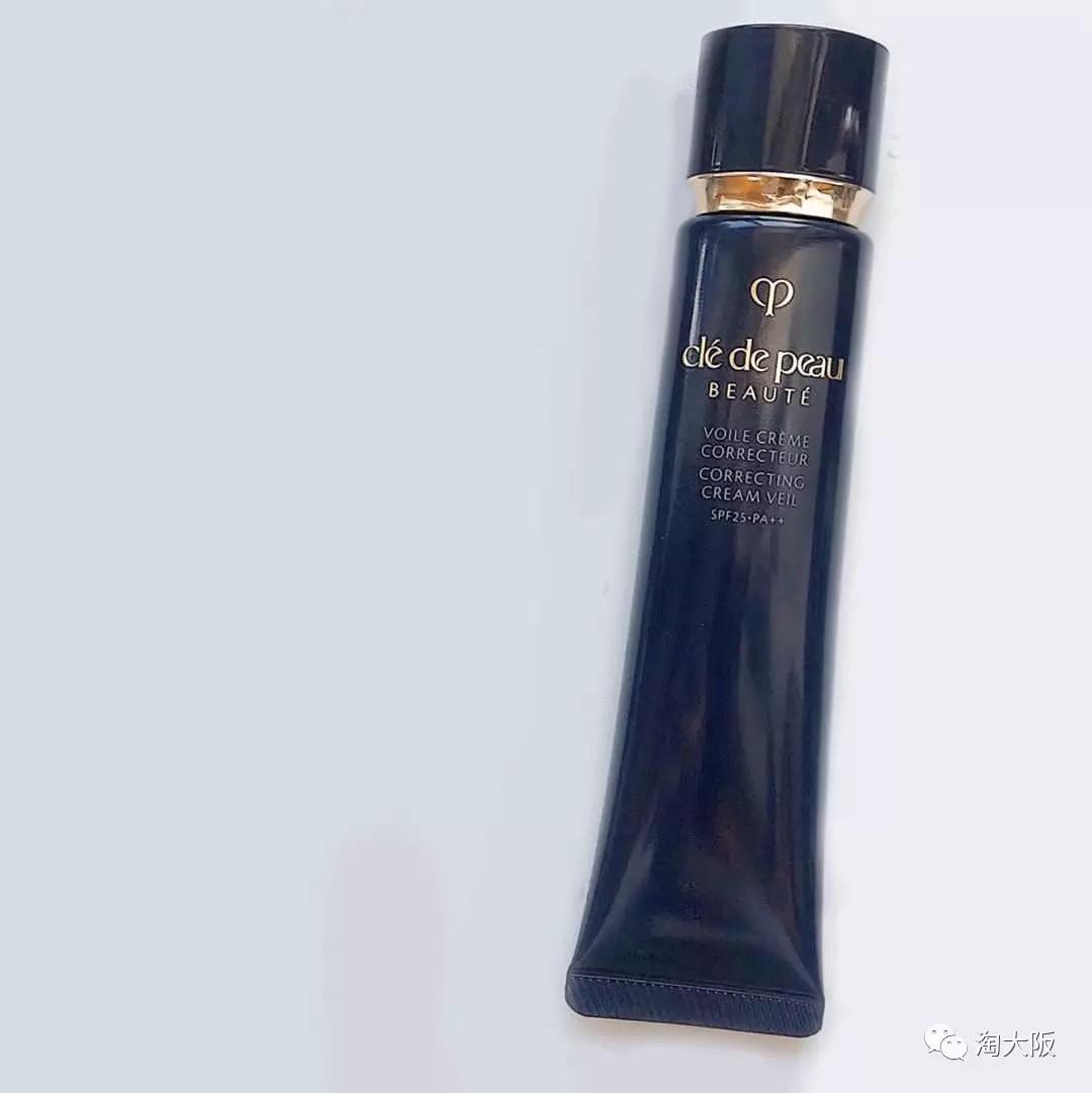 美妆界的cp组合,cpb光缎粉霜和cpb长管隔离