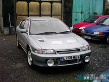 斯巴鲁跟evo的故事,宝马m2对比三菱evo斯巴鲁翼豹