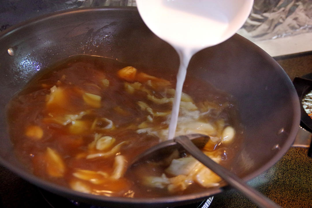 蚝油花菇焖花胶,正宗鲜炖花胶做法