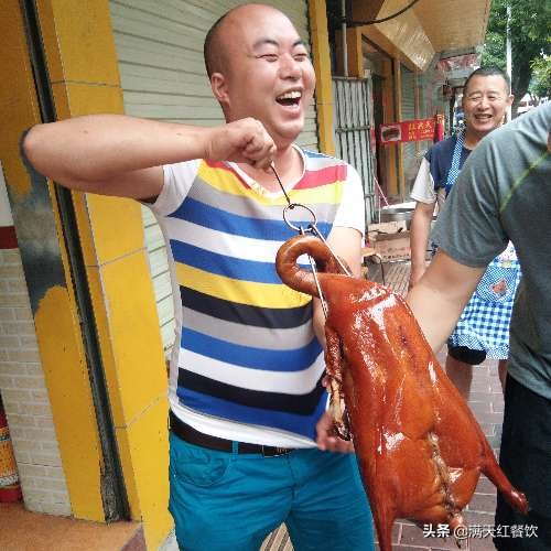 烧鹅腿有黑毛,烧鹅什么颜色烤出来最好