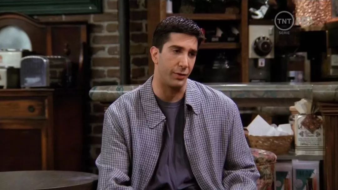 做了一切情侣做的事，但她说我们只是室友