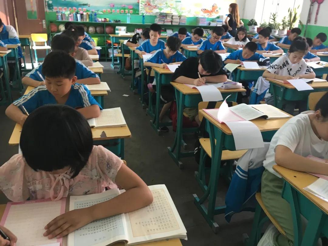 小心“疫疫”与“神采奕奕”同行——铁岭求实小学全员复学第一周微记