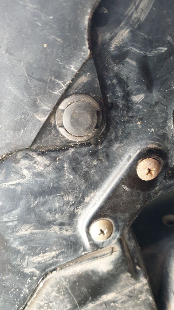 长安铃木天语前保险杠,铃木天语前保险杠拆卸视频