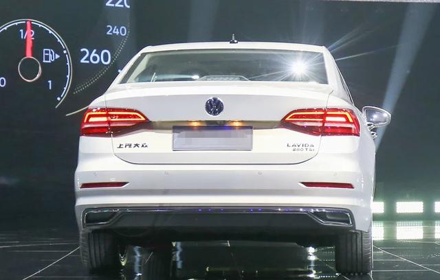 朗逸和卡罗拉和轩逸哪款性价比高,轩逸朗逸宝来卡罗拉谁最性价比高