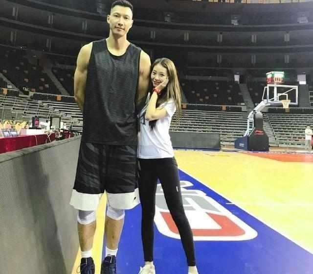 cba中最漂亮的啦啦队长,cba啦啦队fantasticbaby