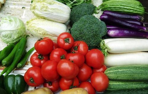 哺乳期什么食物容易引起宝宝湿疹,哺乳期不建议宝妈吃的食物