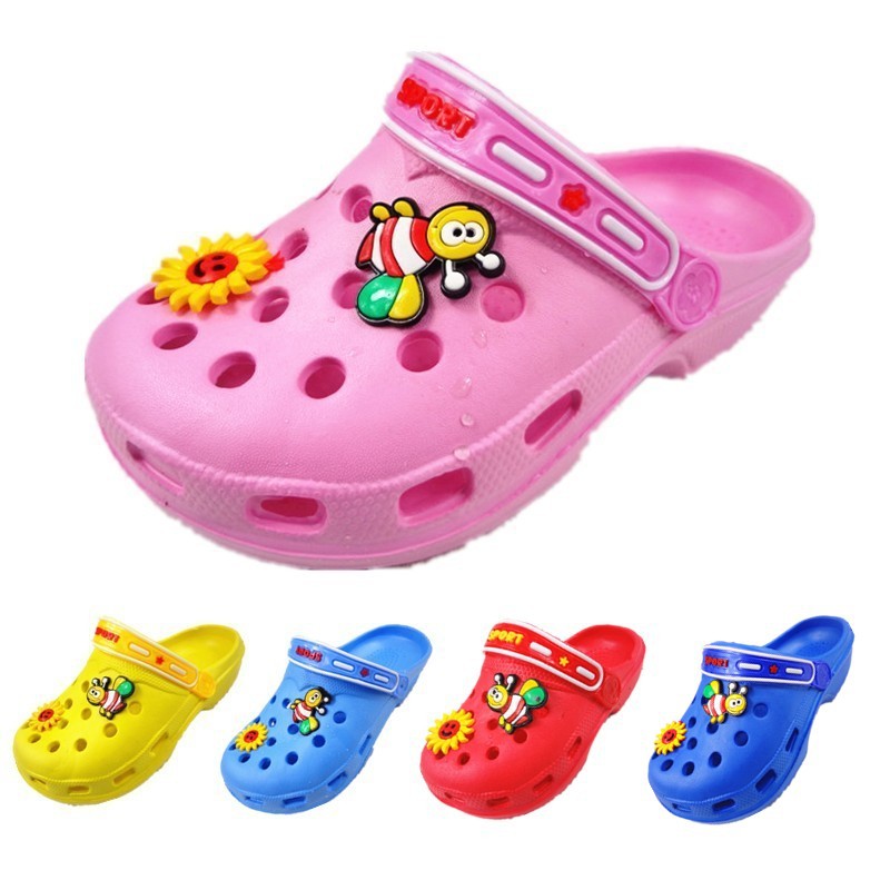 为什么宝宝不建议穿洞洞鞋,洞洞鞋影响宝宝发育吗