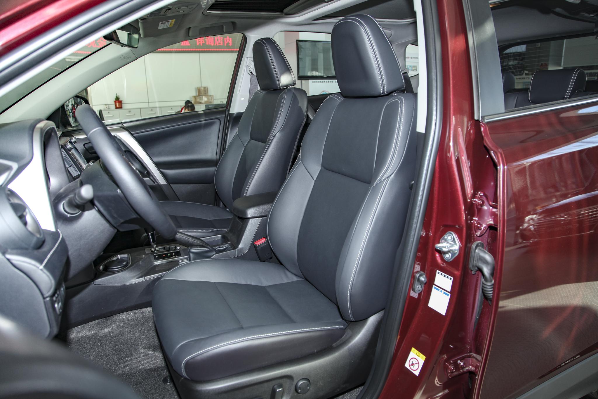 rav4荣放生锈问题,2022款丰田荣放rav4风尚plus门生锈吗