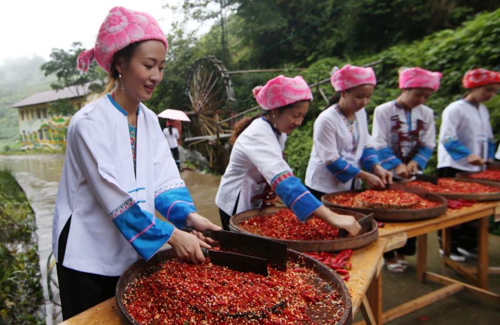 辣椒酱的正确熬制方法配方,辣椒酱的配方做法视频