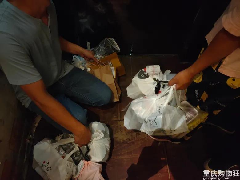 外卖小哥一天跑单13小时真实收入,月入过万外卖小哥工作多少个小时