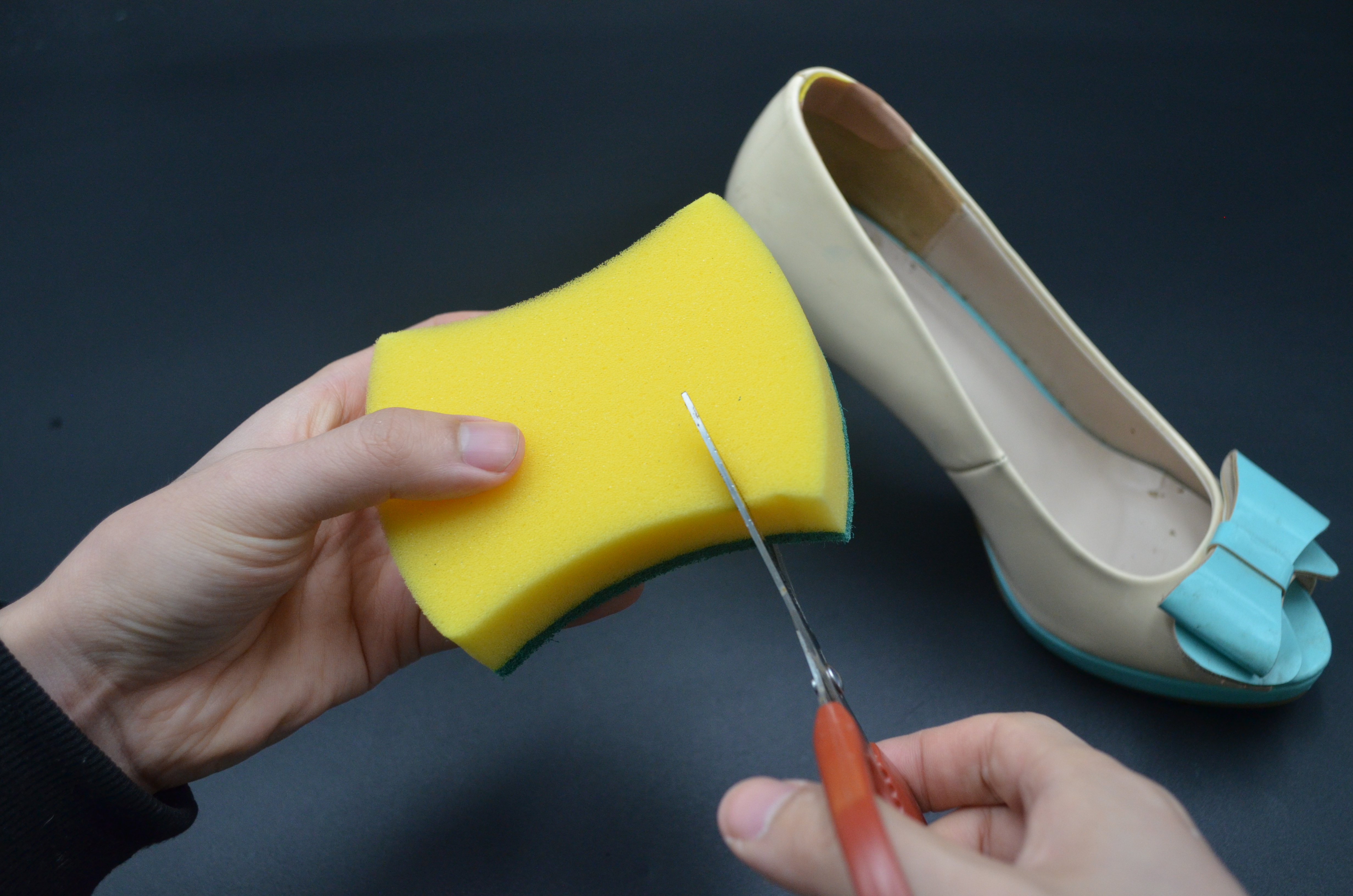 高跟鞋里面放什么穿着不累,高跟鞋实用小物件