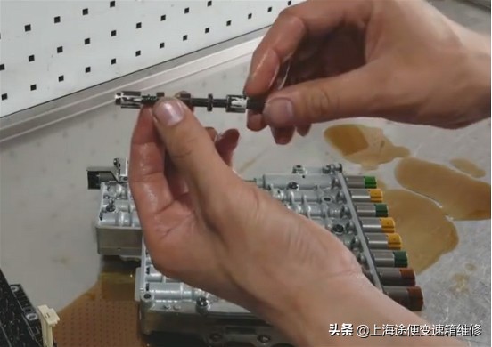 07宝马730变速箱维修教程,06年宝马730变速箱电脑版维修