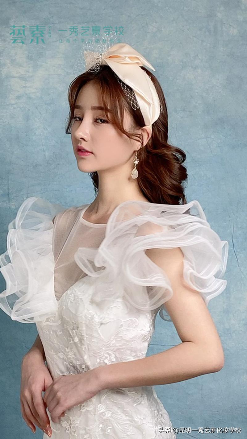 专业新娘妆化妆师必备物品清单,新娘跟妆的正确接单方法