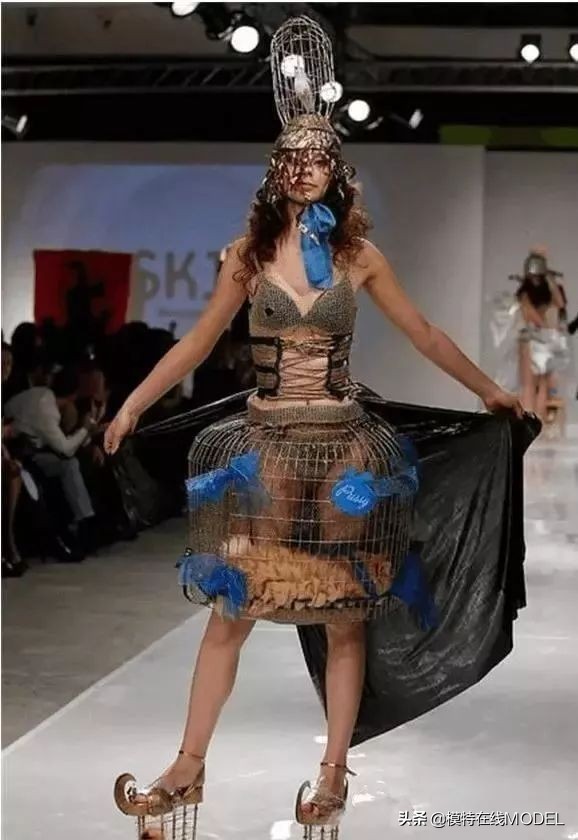 为什么时装秀上的衣服经常奇形怪状？不切实际的衣服到底有何用