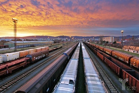 公路物流通行难？“海铁联运”来帮忙！台州南站铁路货运站进行时