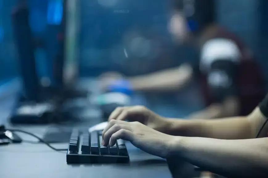 为什么游戏老是输？电竞原罪“菜”？不！是键盘没选对