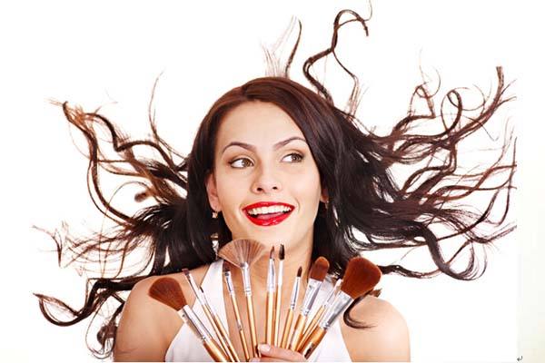 正确的化妆顺序和所需的化妆品,化妆的正确步骤顺序不卡粉不脱妆