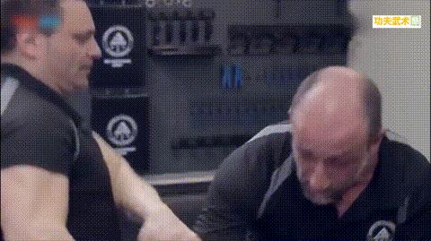 防身擒拿格斗36种招式视频,防身自卫术超燃格斗解析